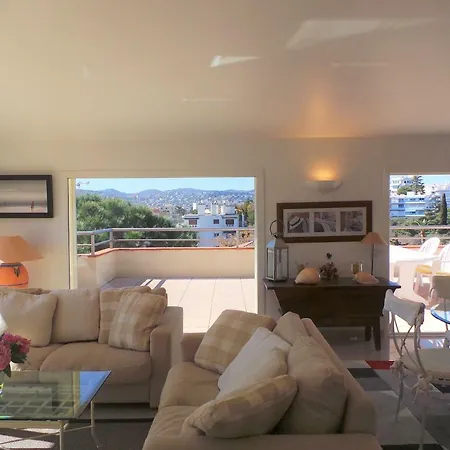 Apartment Spacious And Bright Flat Downtown And Beaches - Swimming Pool