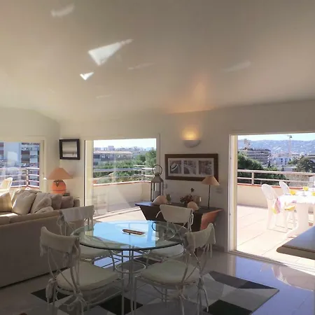 Spacious And Bright Flat Downtown And Beaches - Swimming Pool * Антиб