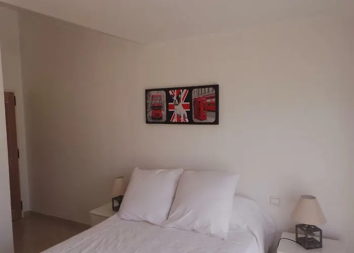 Spacious And Bright Flat Downtown And Beaches - Swimming Pool Αντίμπ